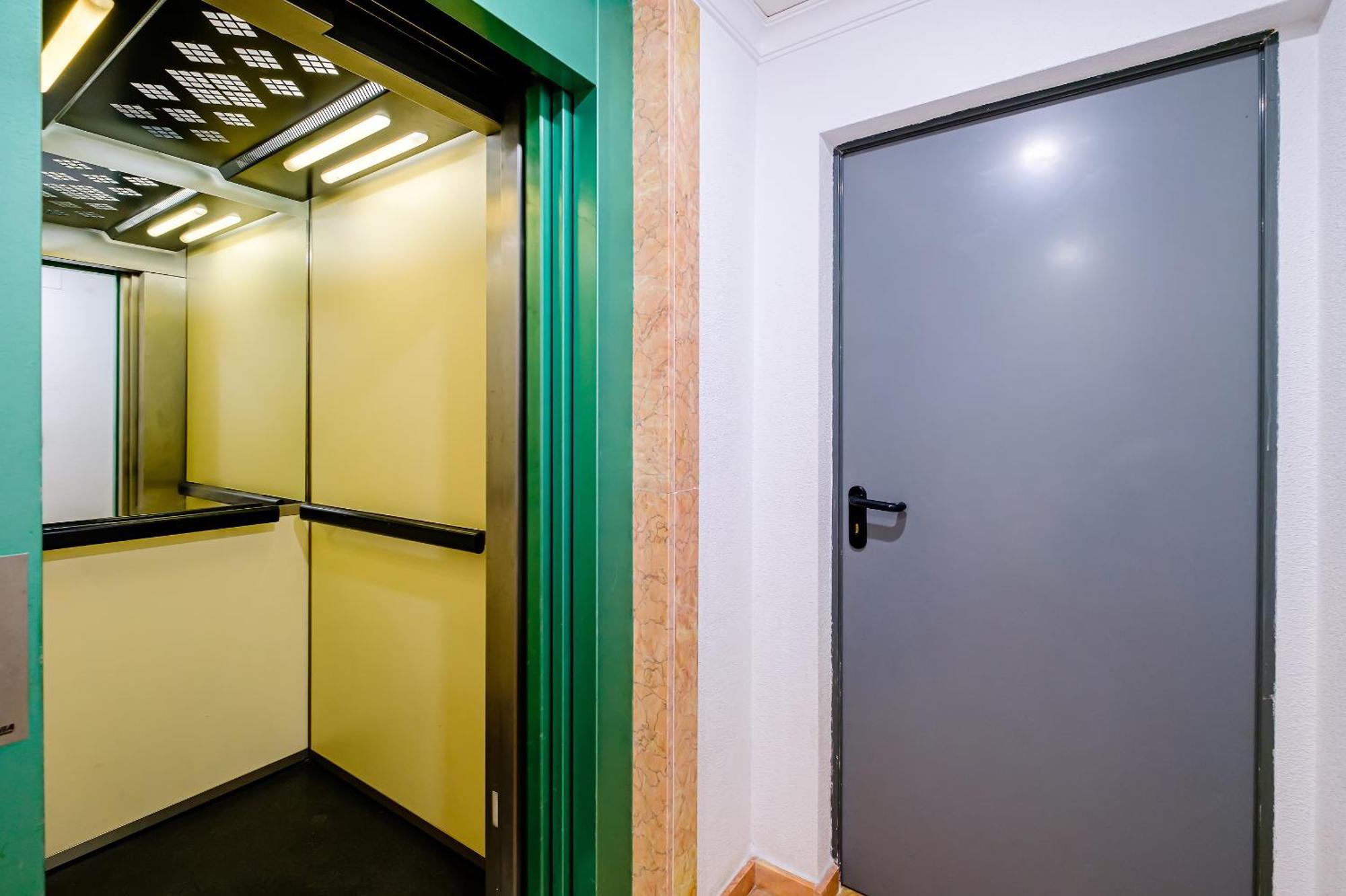 Deluxe Apartment Playa Del Cura Торрев'єха Екстер'єр фото