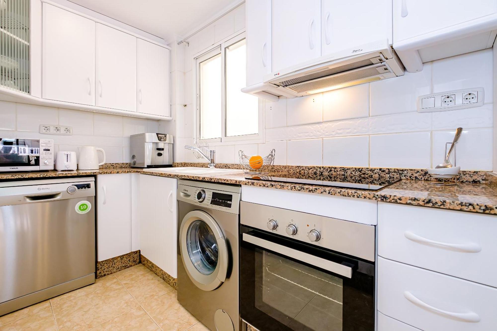 Deluxe Apartment Playa Del Cura Торрев'єха Екстер'єр фото