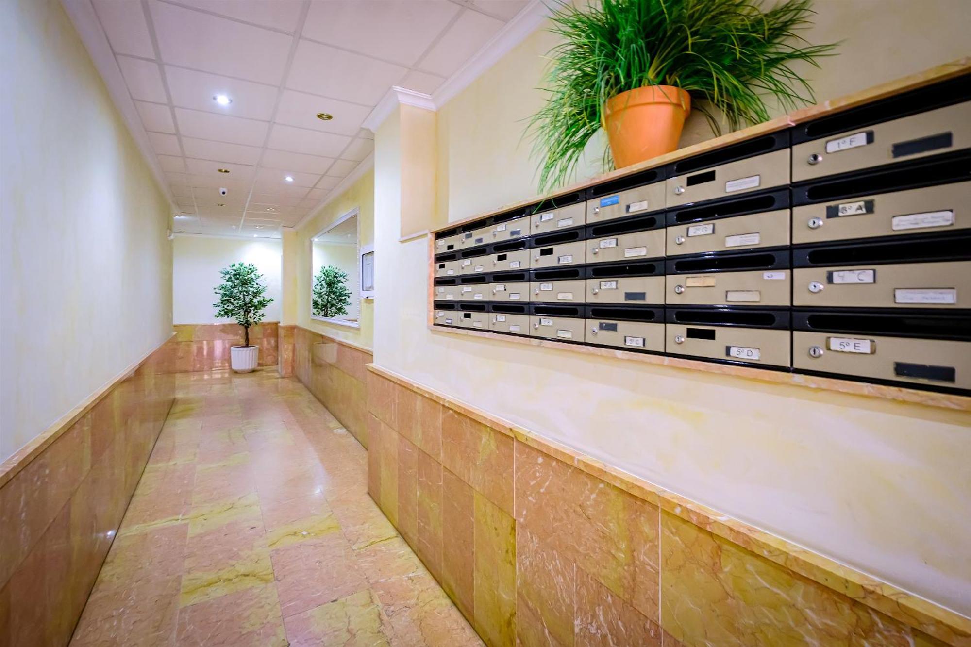 Deluxe Apartment Playa Del Cura Торрев'єха Екстер'єр фото