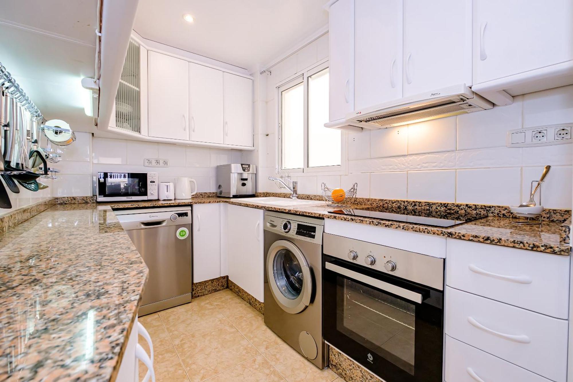Deluxe Apartment Playa Del Cura Торрев'єха Екстер'єр фото