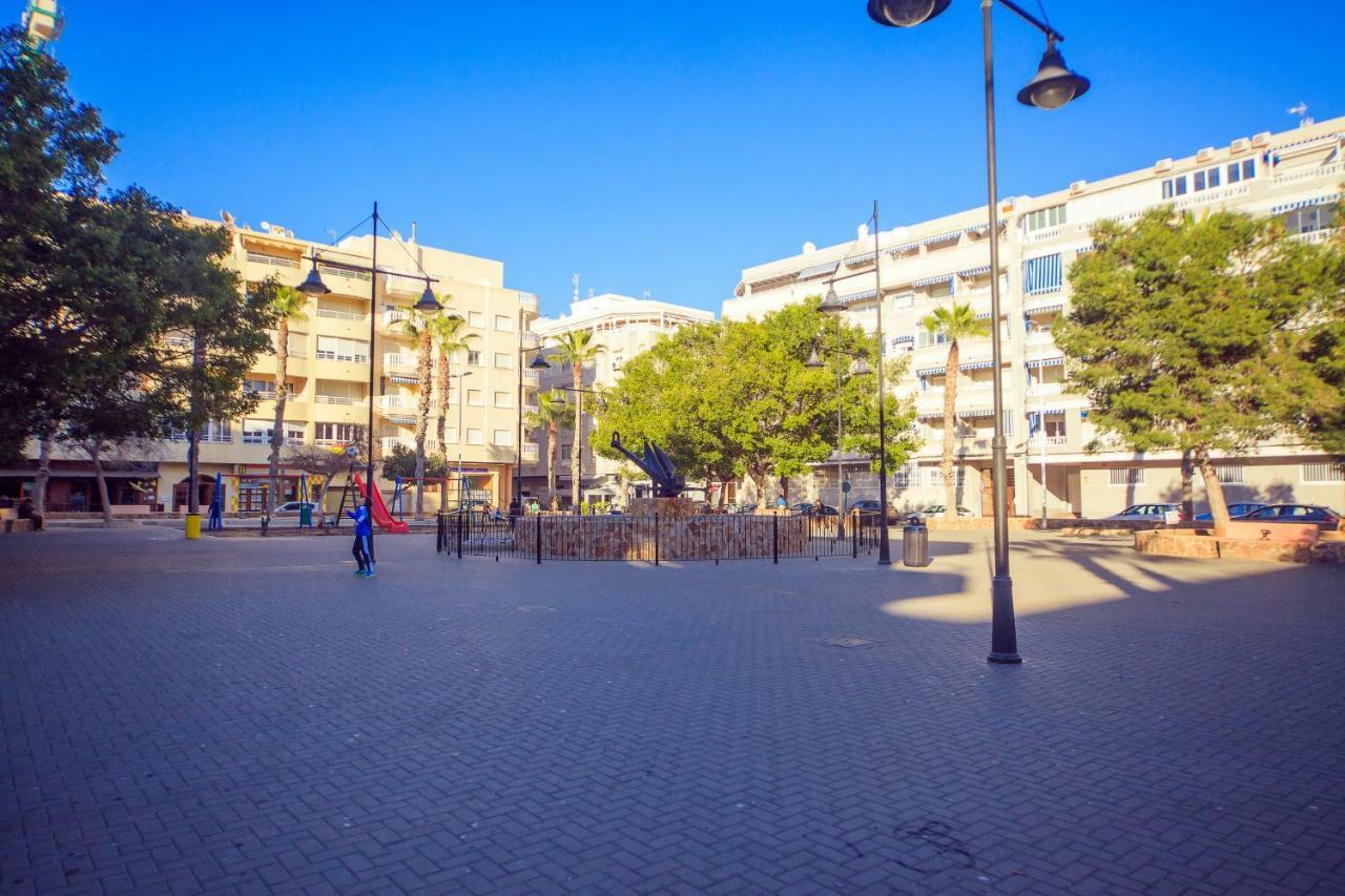 Deluxe Apartment Playa Del Cura Торрев'єха Екстер'єр фото